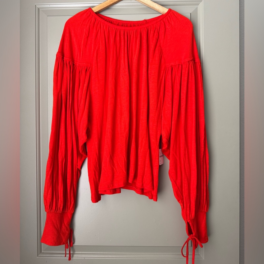 NWT Free People long sleeve tie-wrist drop shoulder top | Size M